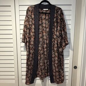 August Mist Women Floral Kimono Cardigan Black Peach Green